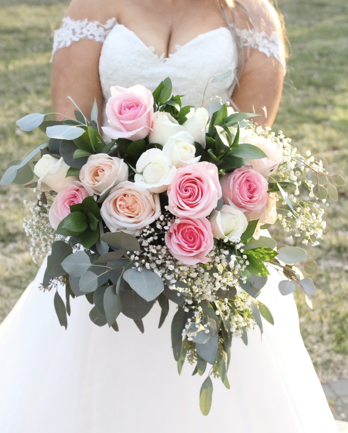 Wedding bouquet in blush and ivory